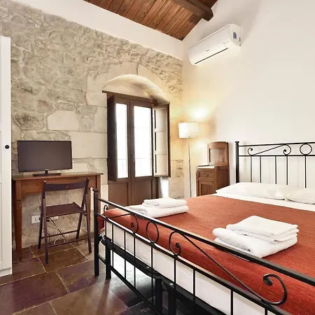 Piccolo Giavante * Ragusa