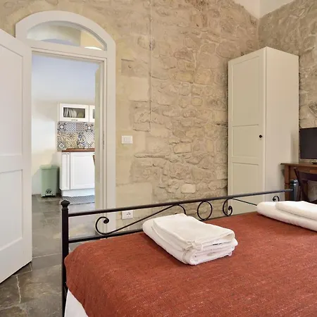 Piccolo Giavante Apartment *